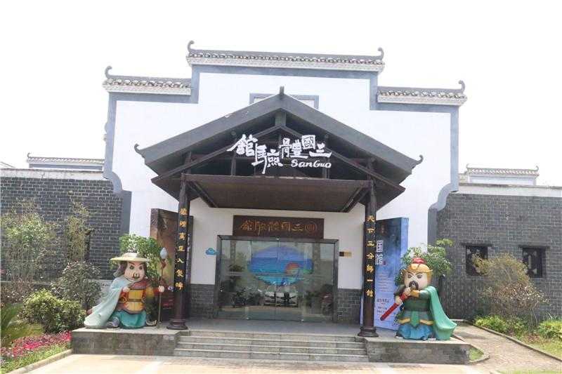 景區(qū)標(biāo)識(shí)設(shè)計(jì)中，內(nèi)部結(jié)構(gòu)布局應(yīng)該怎么做？